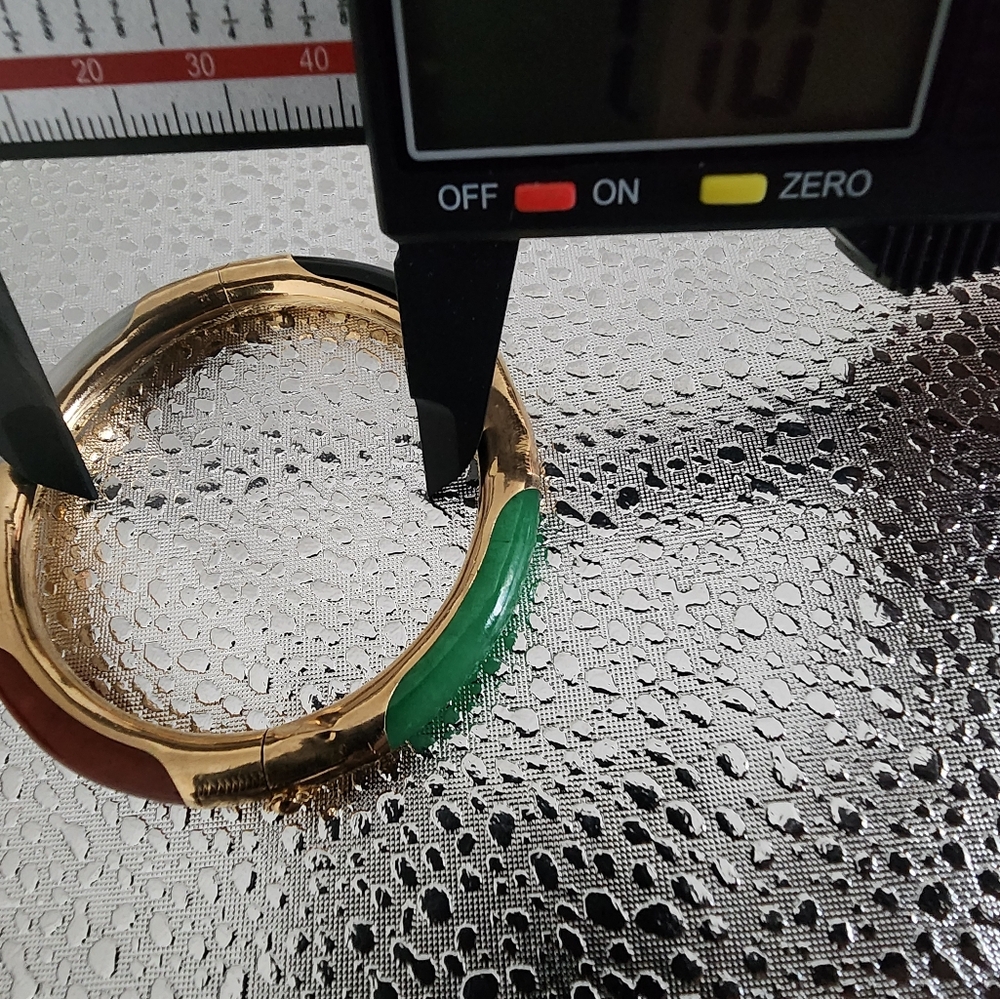 14k Gold Multicolor Jade Bangle - Picture 10 of 15